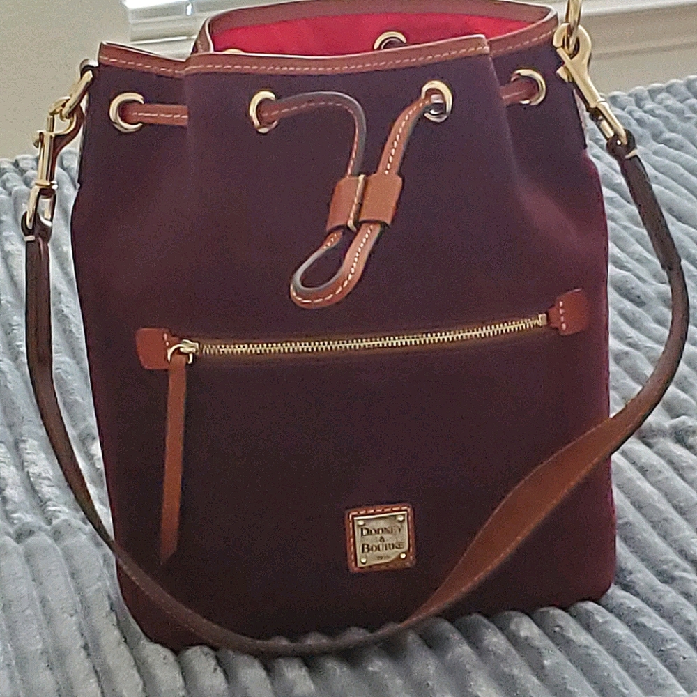 Purse - Picture 1 of 2
